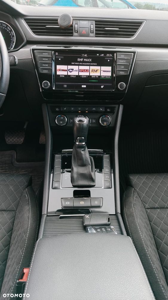 Skoda Superb 2.0 TDI Style DSG - 9