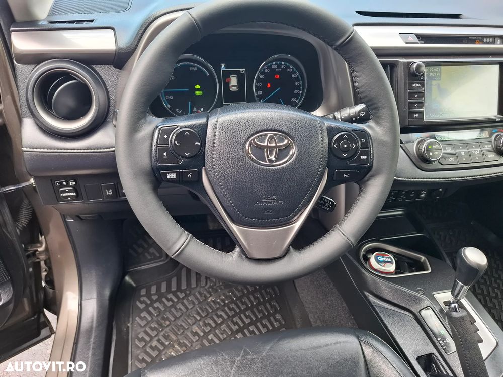 Toyota RAV4 2.5 VVT-i 4x4 Luxury - 2