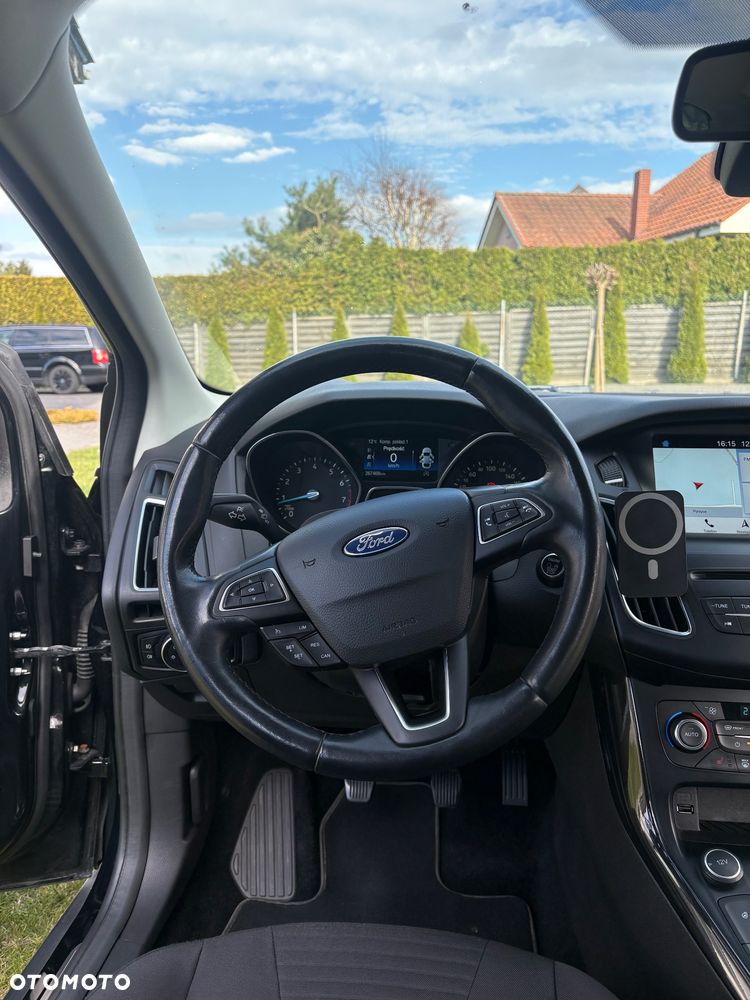 Ford Focus 1.5 EcoBoost Titanium ASS - 10