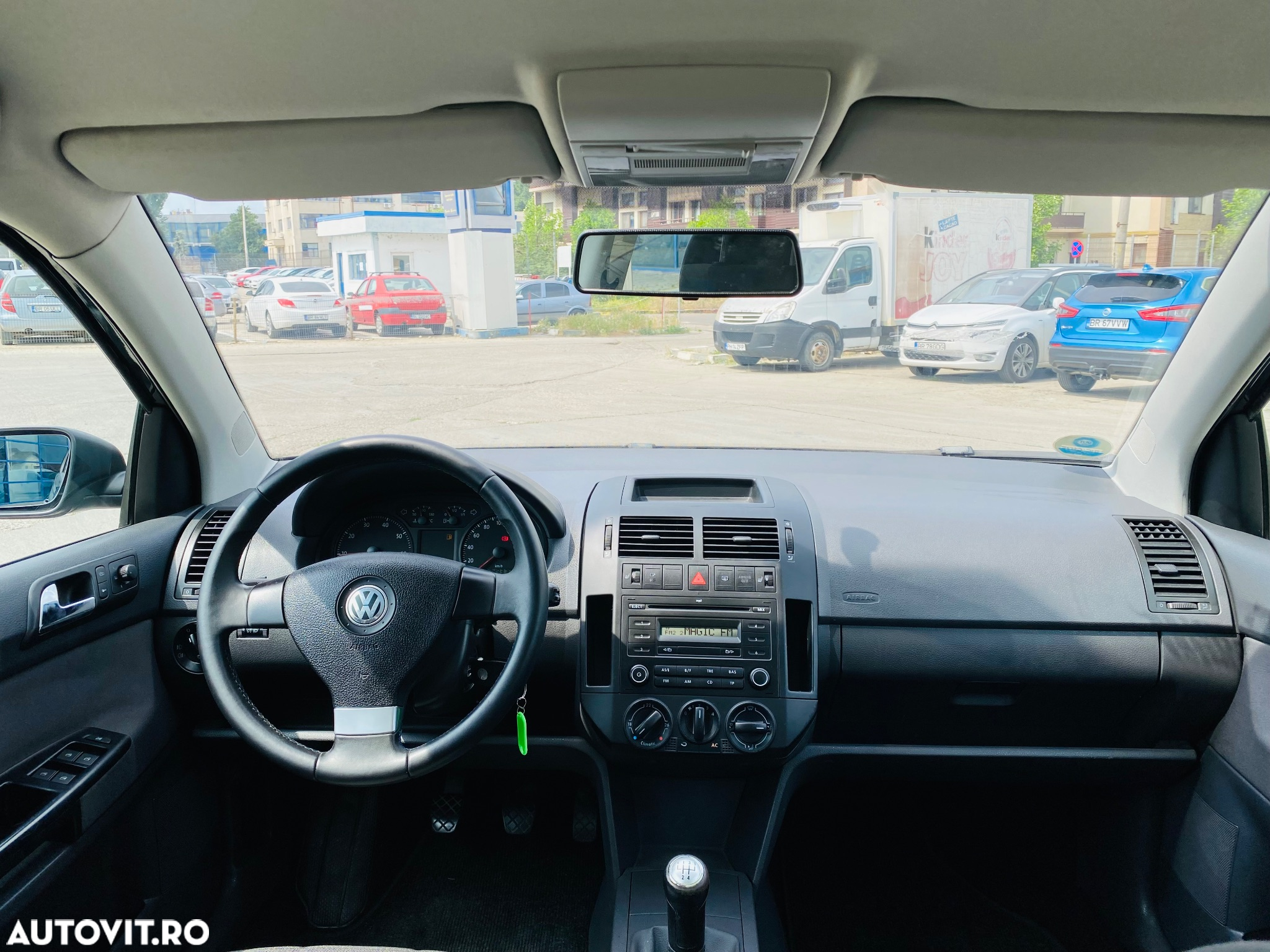 Volkswagen Polo - 7