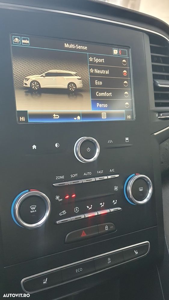 Renault Megane BLUE dCi 115 Techno - 5