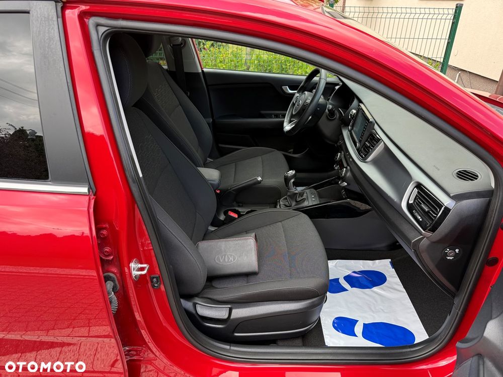 Kia Rio 1.0 T-GDI 100 Dream-Team Edition - 22