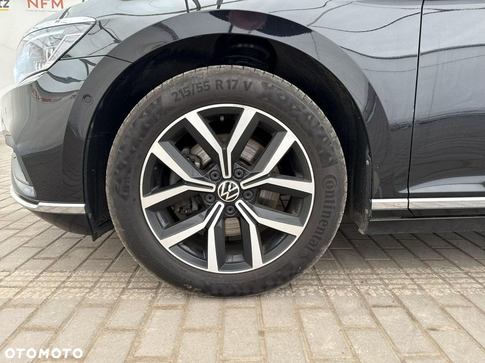 Volkswagen Passat - 21