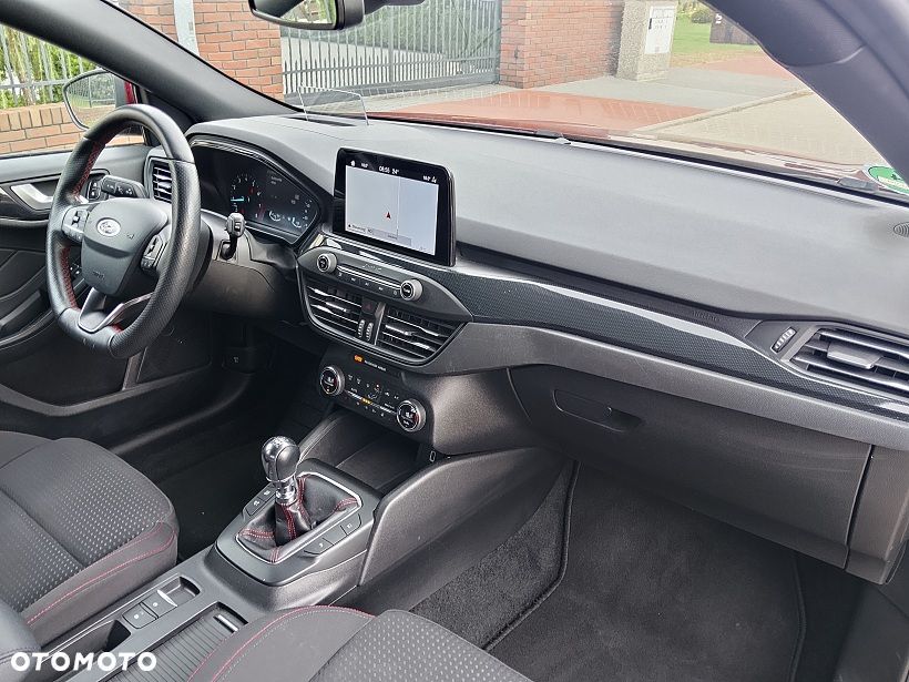 Ford Focus 1.5 EcoBoost STart-Stopp-System ST-LINE - 17