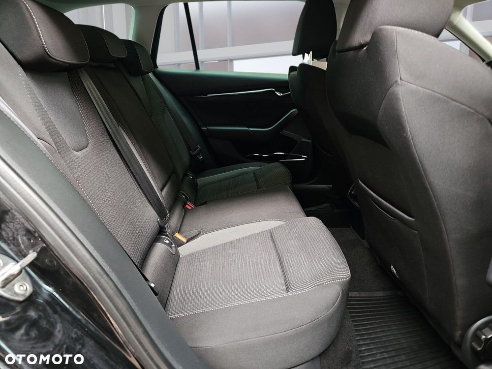 Skoda Octavia 2.0 TDI Ambition DSG - 13