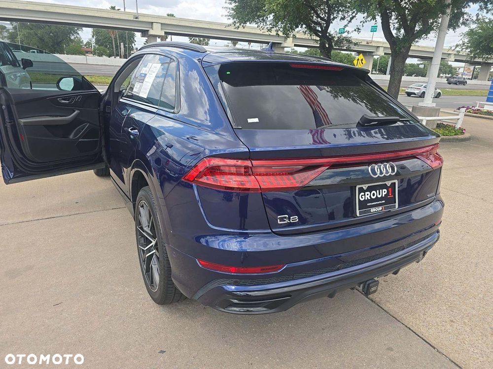 Audi Q8 55 TFSI mHEV Quattro Tiptronic - 9