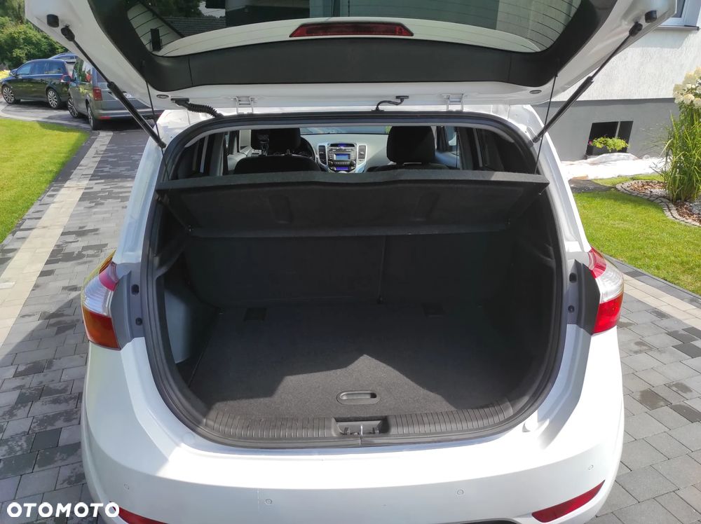 Hyundai ix20 1.6 blue Style - 18