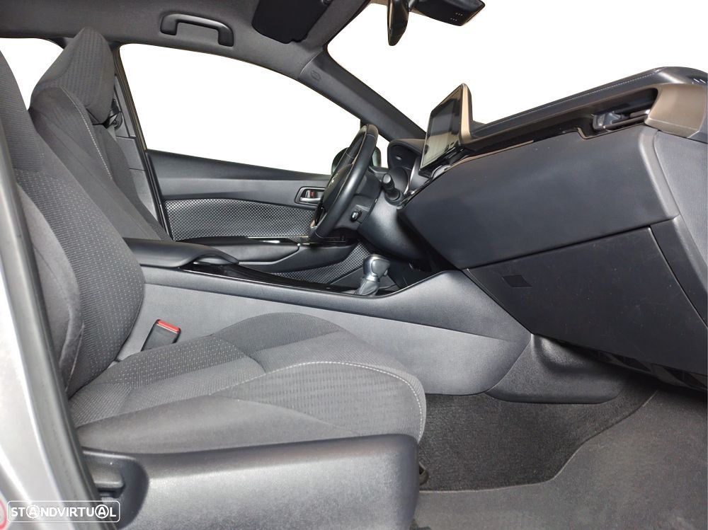 Toyota C-HR - 7