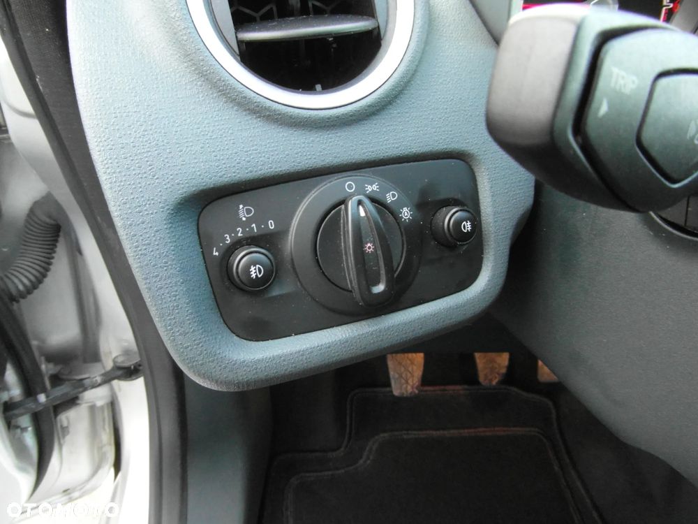 Ford Fiesta 1.25 Celebration - 26