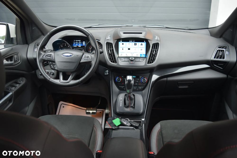 Ford Kuga 2.0 TDCi 4x4 ST-Line - 34