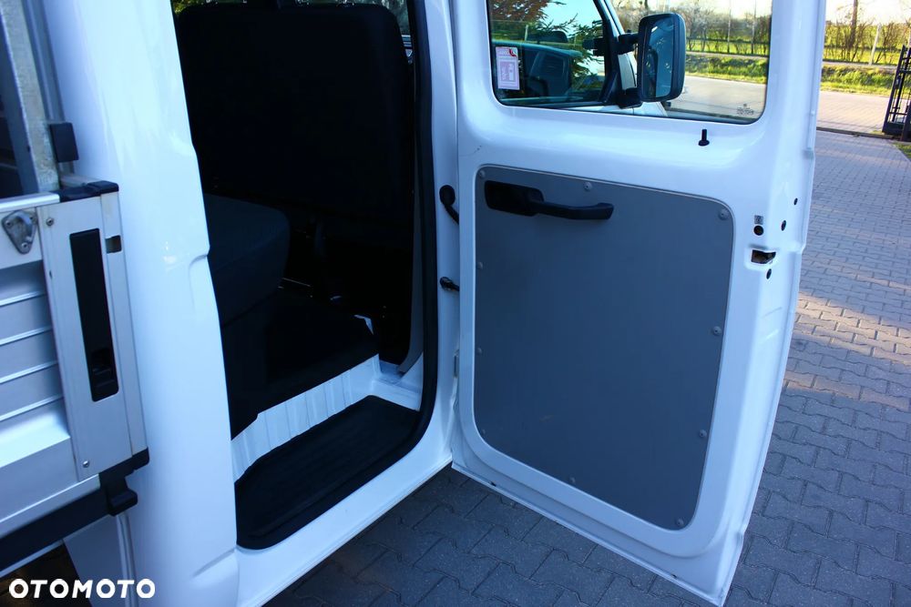 Volkswagen Transporter T6 2.0 TDI 102KM DOKA BRYGADÓWKA 6 OSÓB FV23% - 28