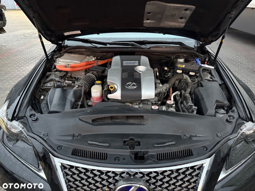 Lexus IS 300h F Sport - 20