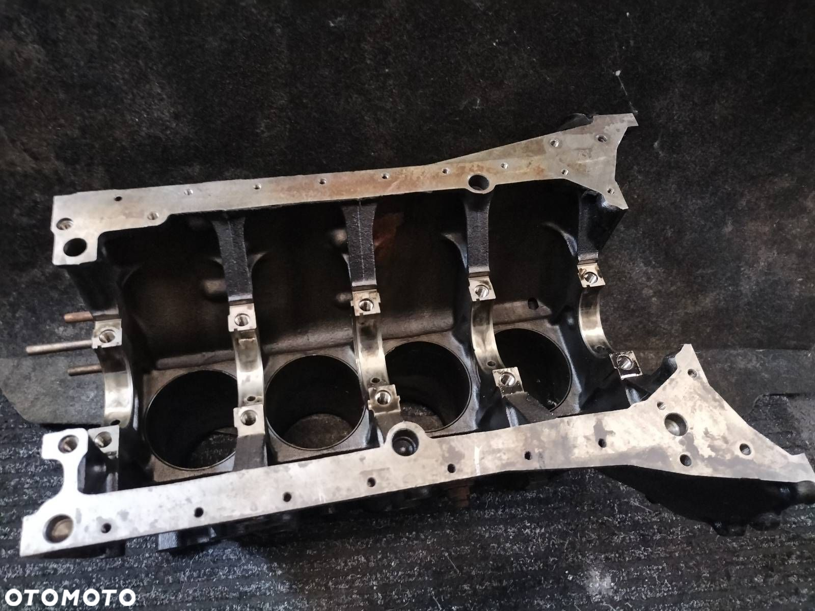 BLOK SILNIKA MERCEDES W201 190 2.0 D 601912 - 11