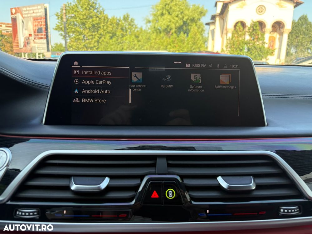 BMW Seria 7 740Li - 28