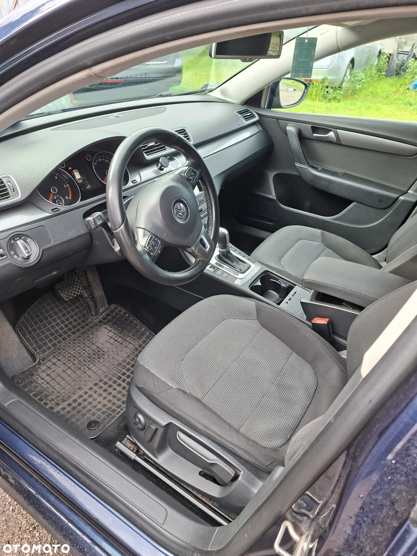 Volkswagen Passat - 14