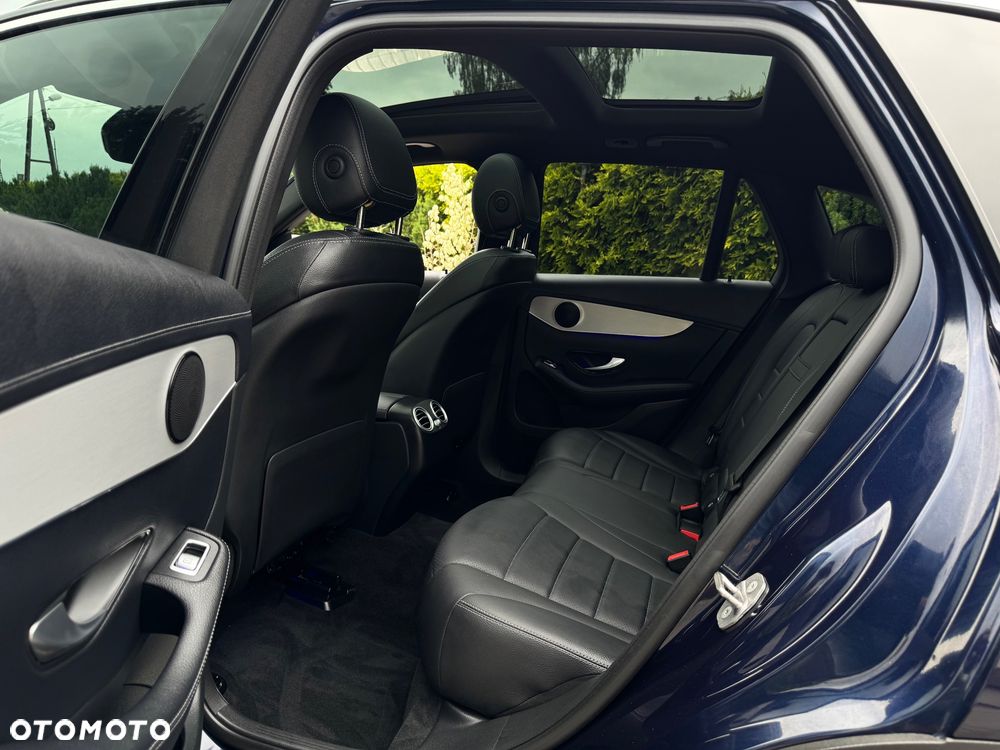 Mercedes-Benz GLC 200 d 4Matic 9G-TRONIC Exclusive - 24