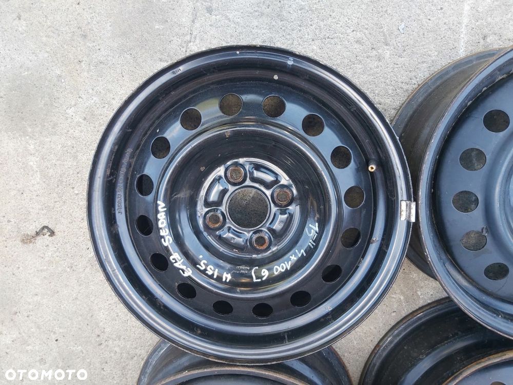 Toyota Corolla E12 felga stalowa 15 4x100 6J - 5