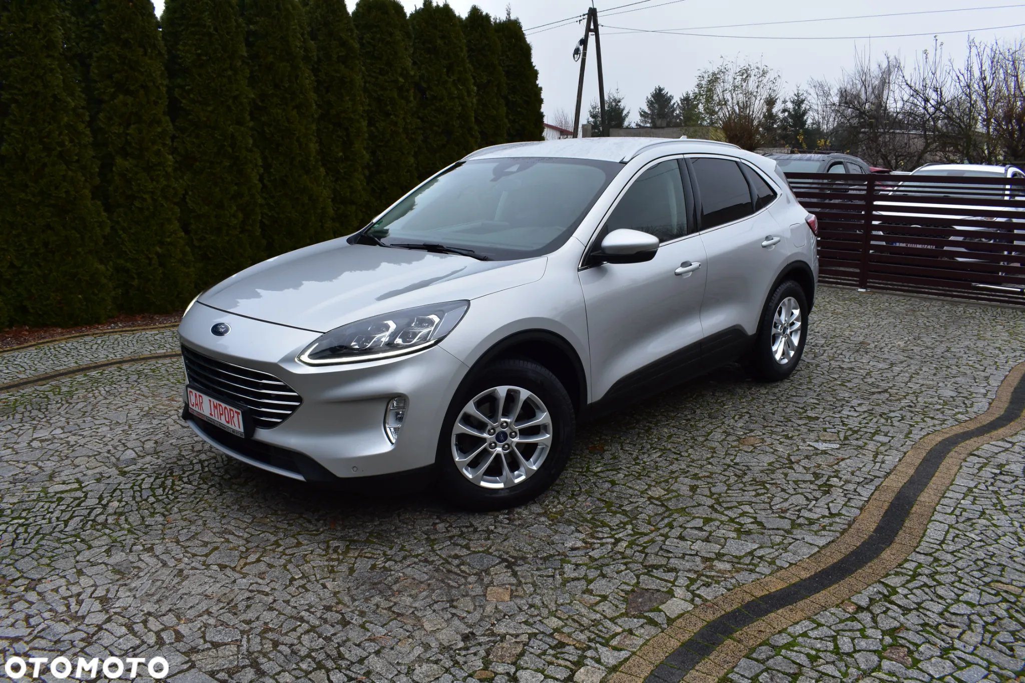 Ford Kuga 2.0 TDCi 2x4 Titanium - 17