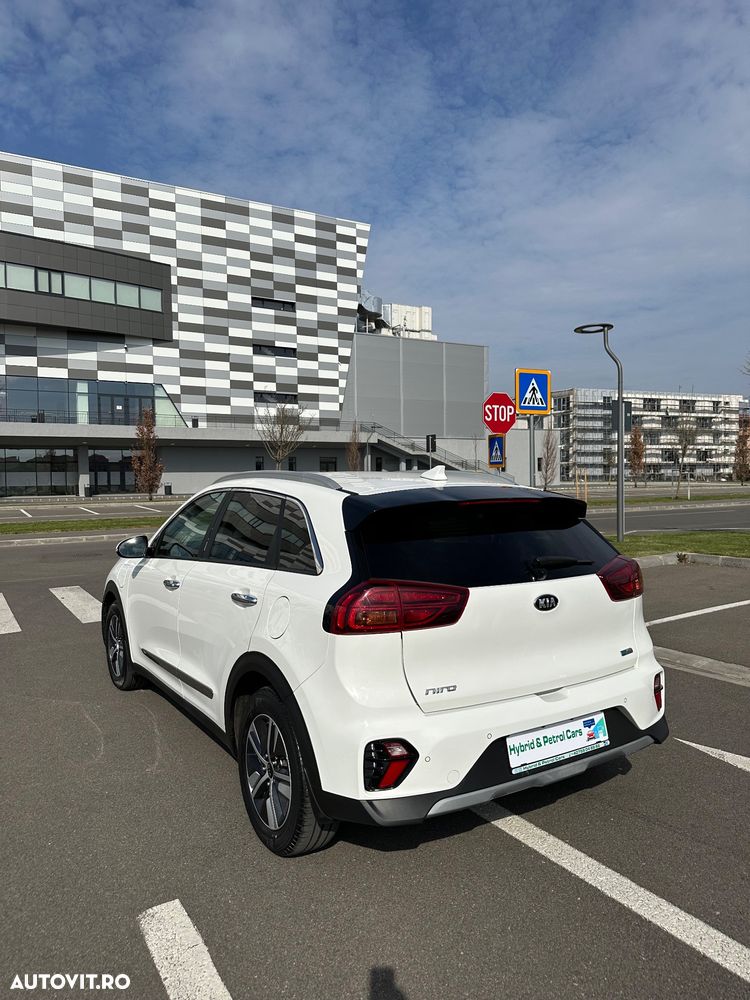 Kia Niro 1.6 GDI PHEV 2WD OPF Aut. Edition 7 - 3