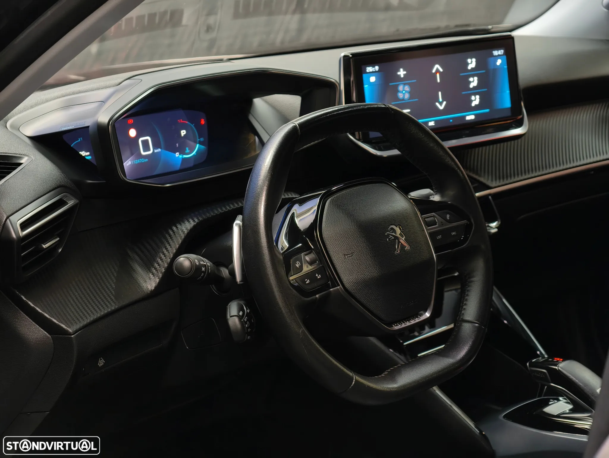 Peugeot 2008 1.5 BlueHDi Allure Pack EAT8 - 38