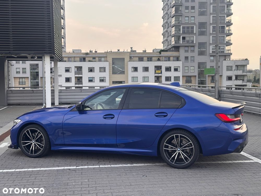 BMW Seria 3 330i xDrive M Sport - 9