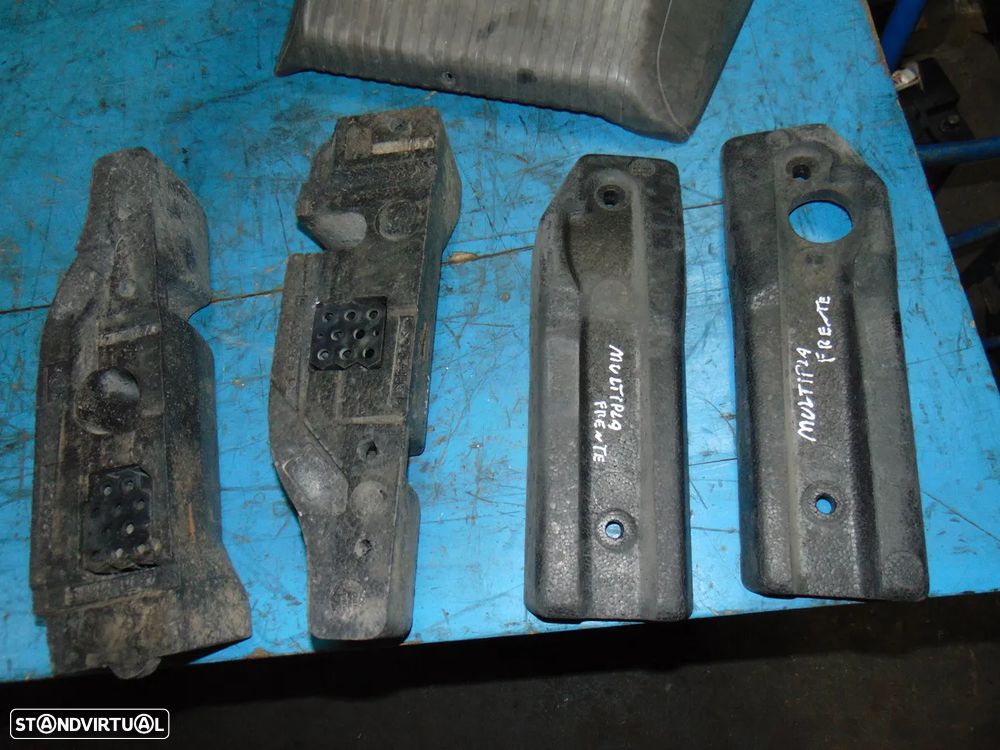 Fiat Multipla pousa pés - 6