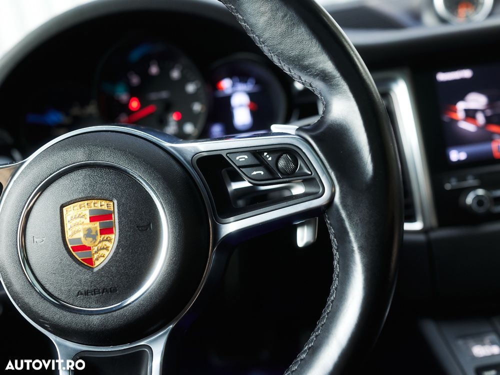 Porsche Macan PDK - 35