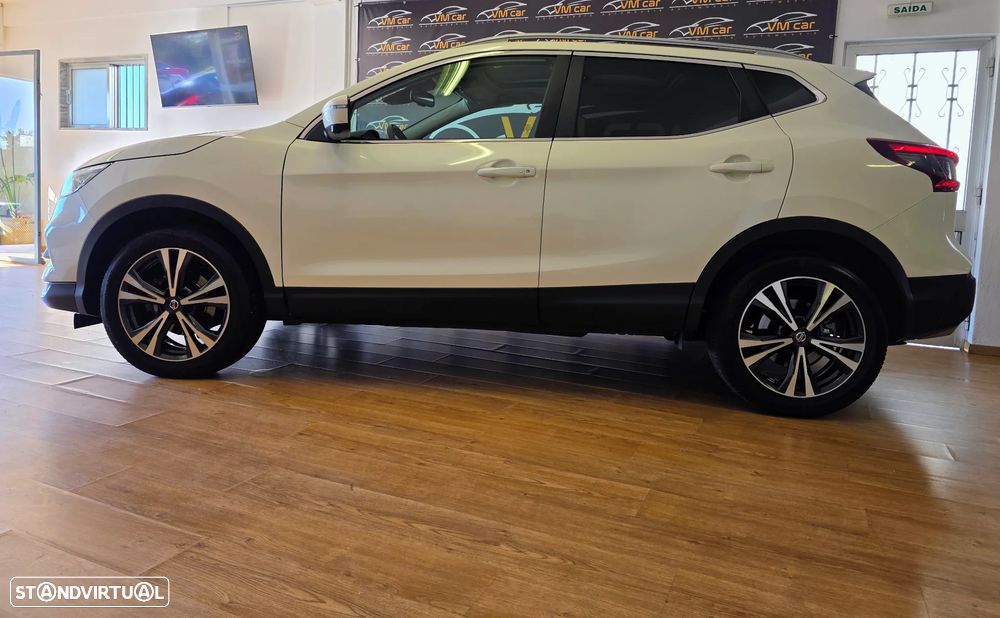 Nissan Qashqai 1.5 dCi N-Connecta Led - 12