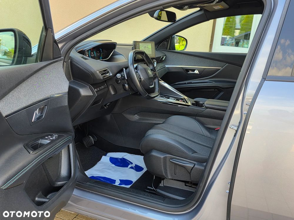 Peugeot 3008 1.6 PureTech Hybrid4 PHEV Allure S&S EAT8 - 20
