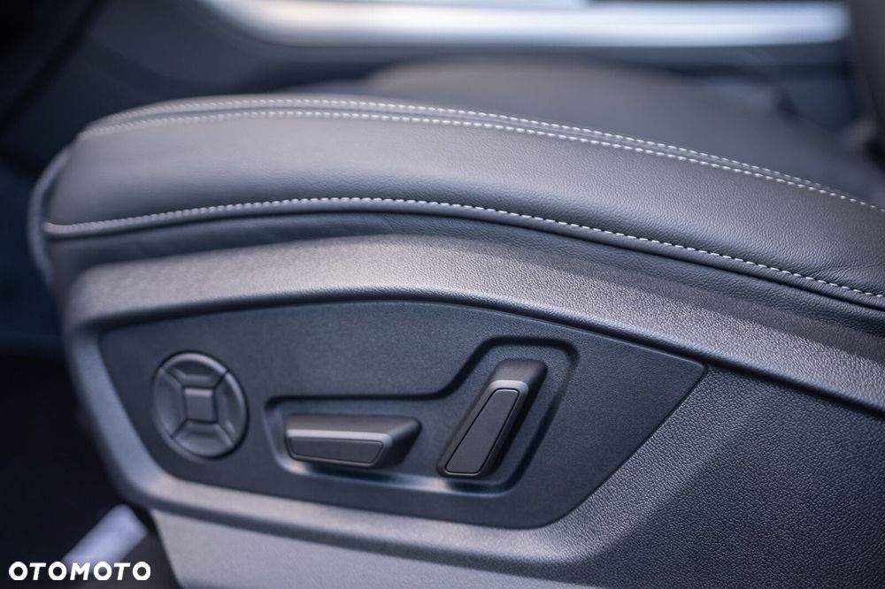 Audi Q7 60 TFSI e PHEV Quattro S Line Tiptr - 13