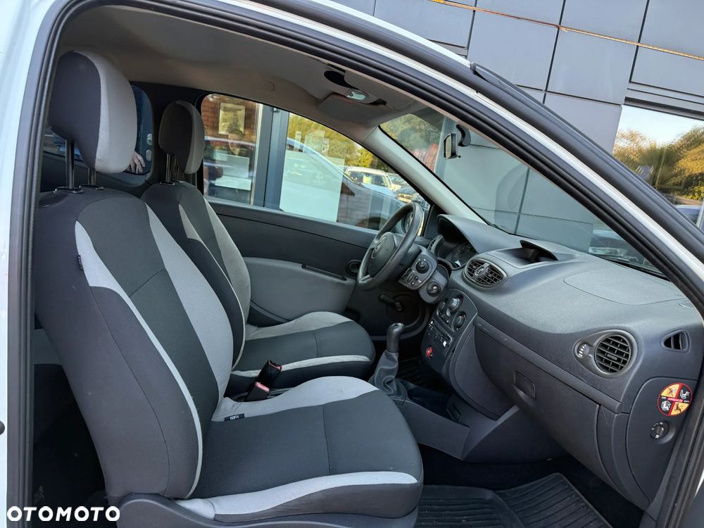 Renault Clio 1.2 16V 75 Authentique - 14