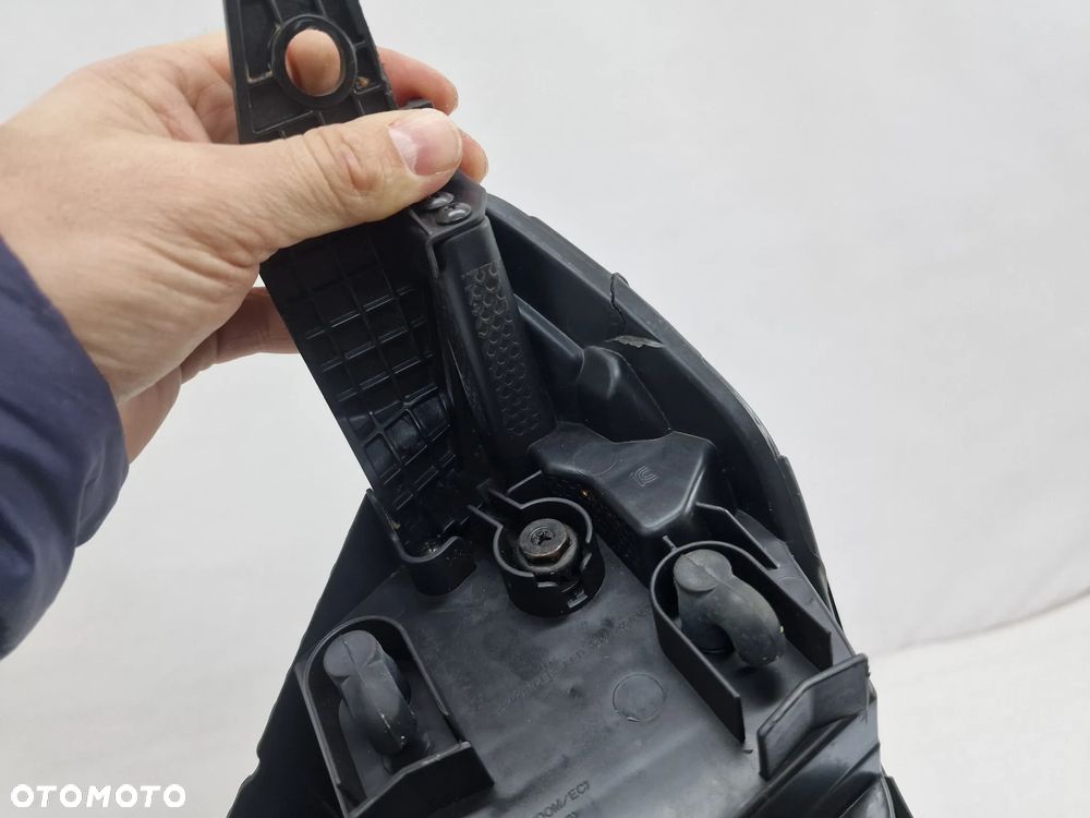 HYUNDAI IONIQ 16- PRAWA LAMPA PRZEDNIA PRZÓD FULL LED , NR 92102-G7 , NR AUKCJI LA525 - 21