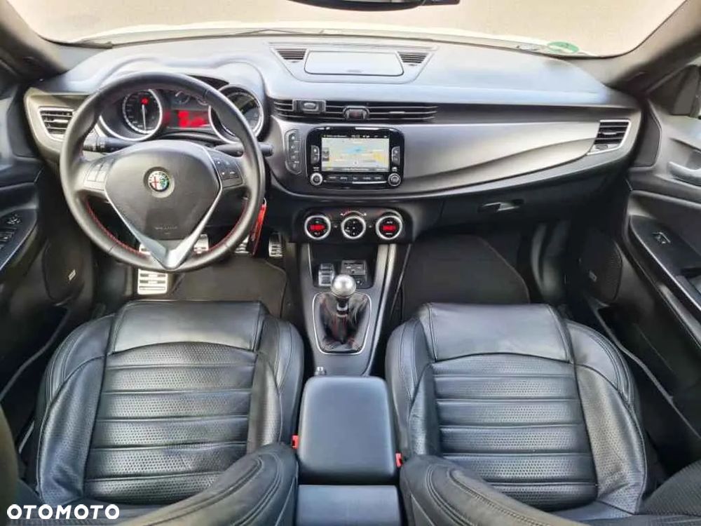 Alfa Romeo Giulietta 2.0 JTDM 16V Turismo - 5