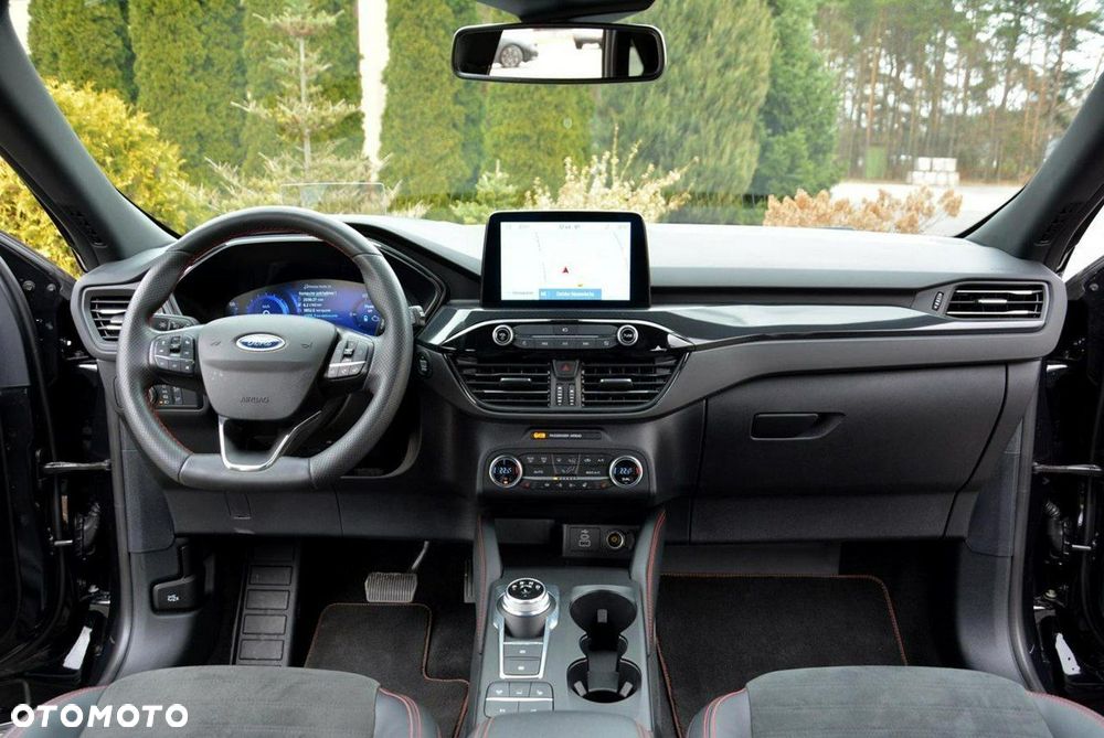 Ford Kuga 2.5 Duratec PHEV ST-LINE X - 25