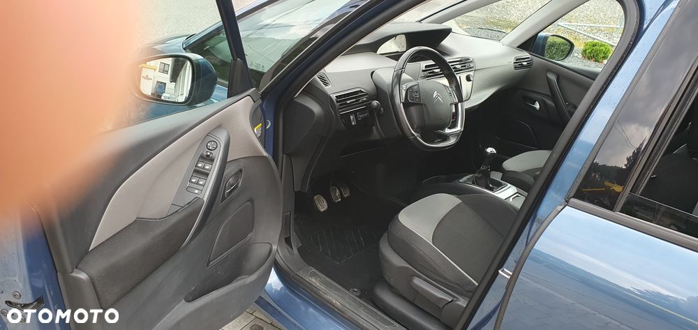 Citroën C4 Picasso - 10