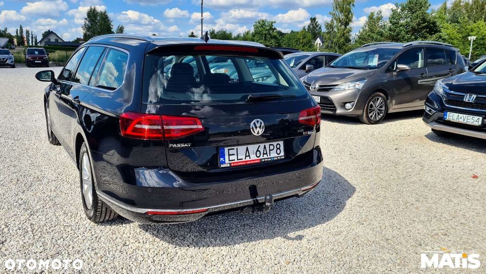 Volkswagen Passat - 21