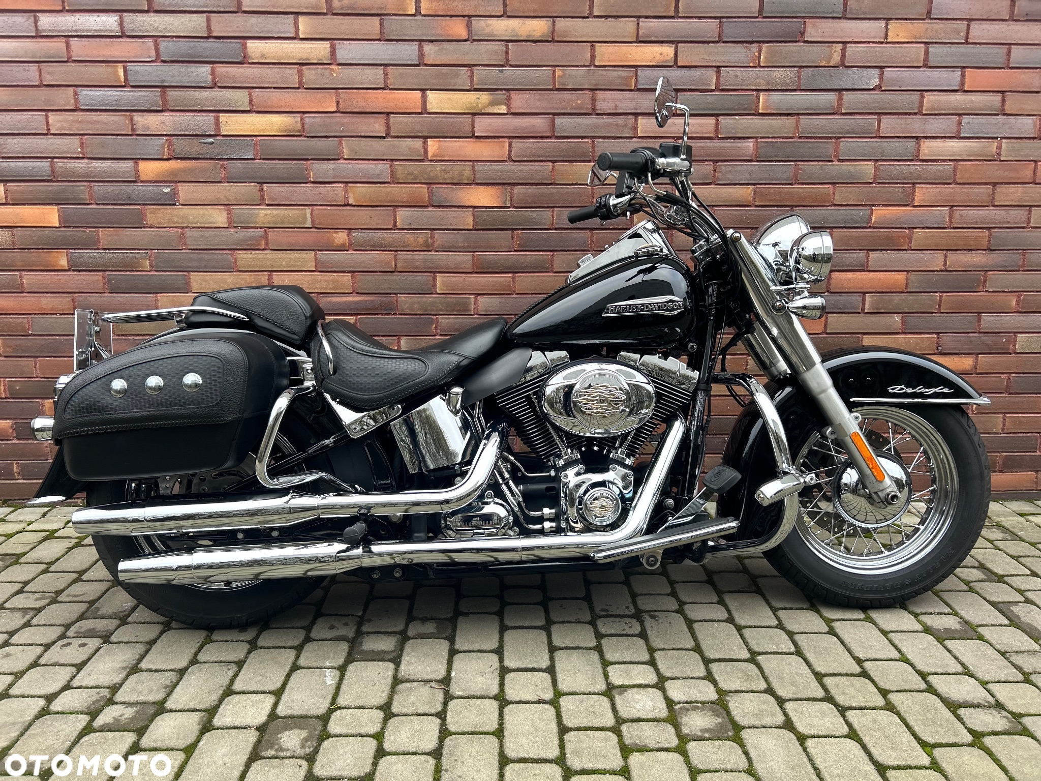 Harley-Davidson Softail Deluxe - 2