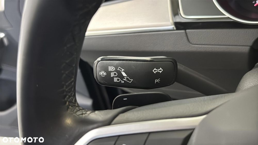 Volkswagen Passat 2.0 TDI EVO Elegance DSG - 29