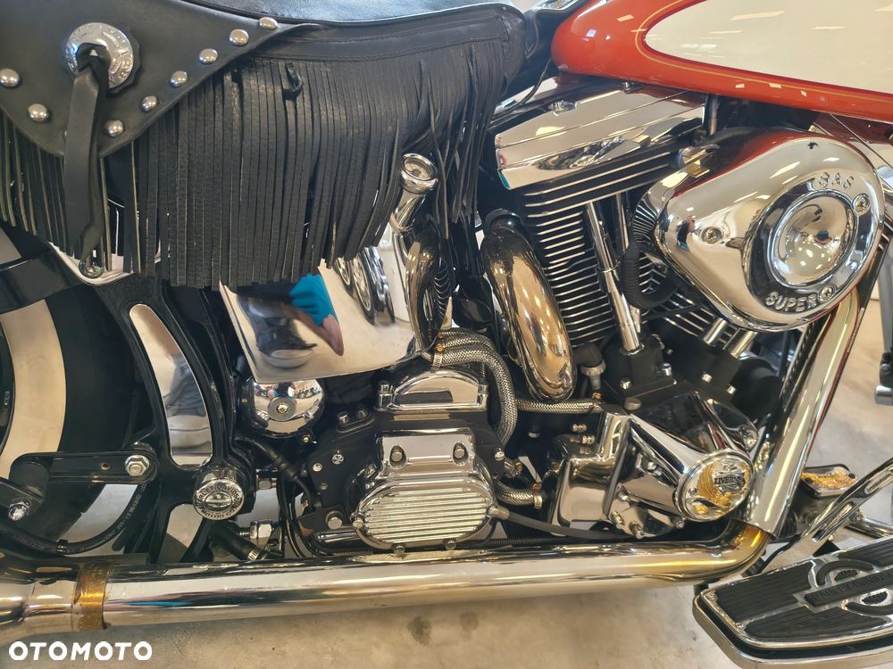 Harley-Davidson Softail Heritage Classic - 16