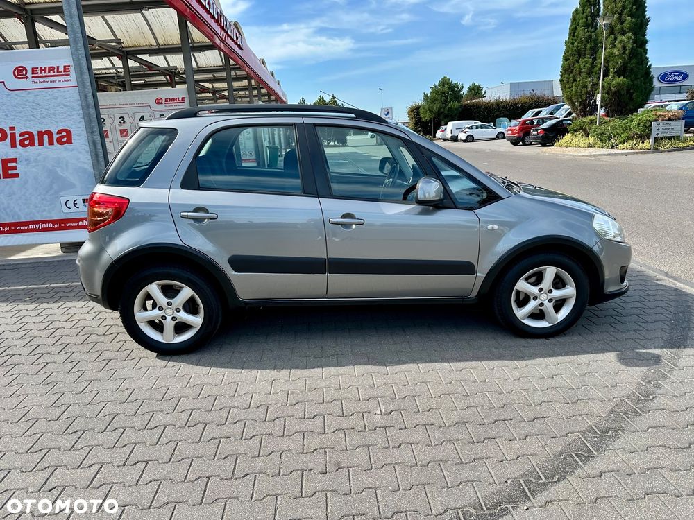 Suzuki SX4 1.6 DDiS Comfort - 4