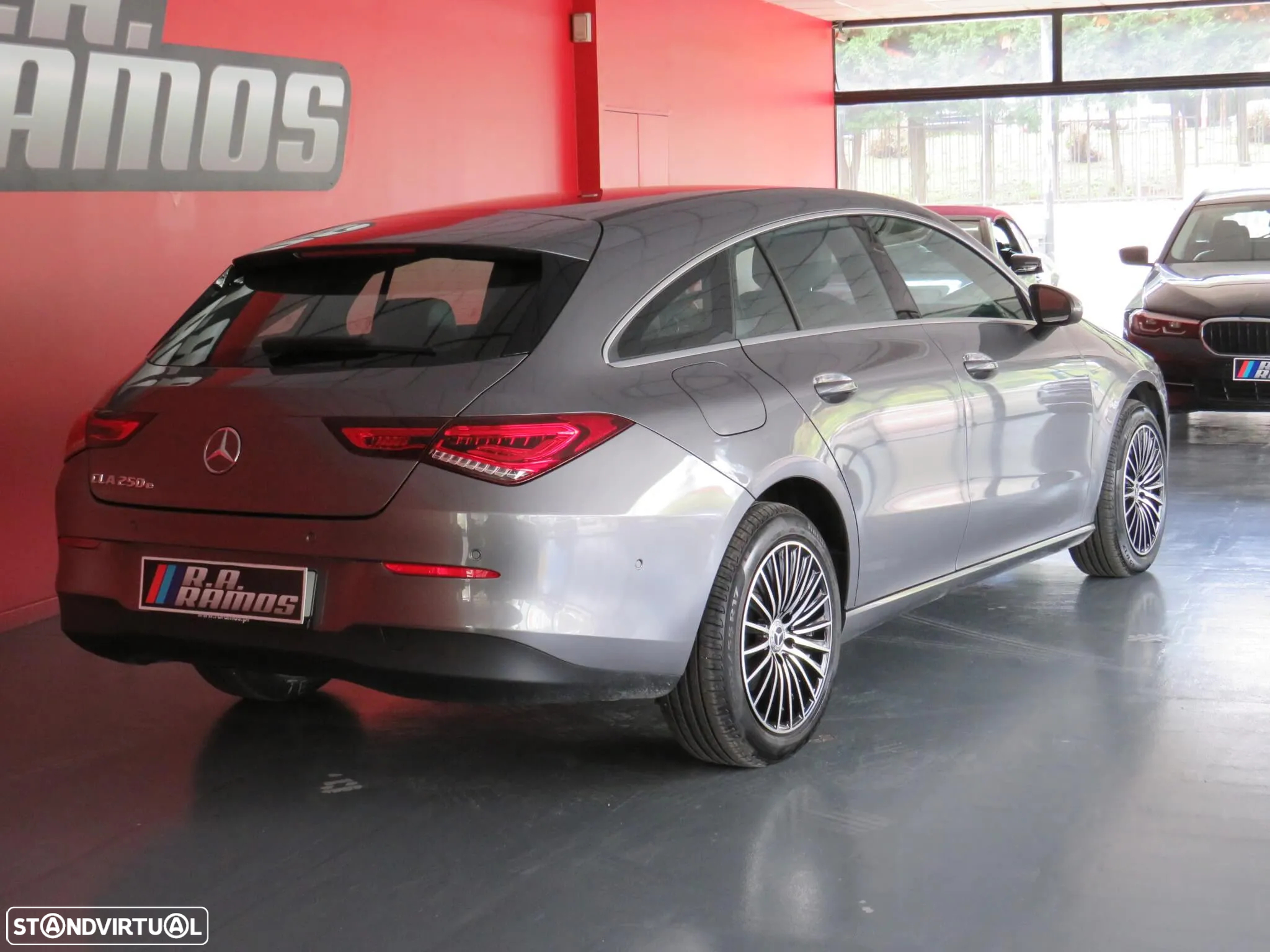 Mercedes-Benz CLA 250 e Shooting Brake Style Plus - 6