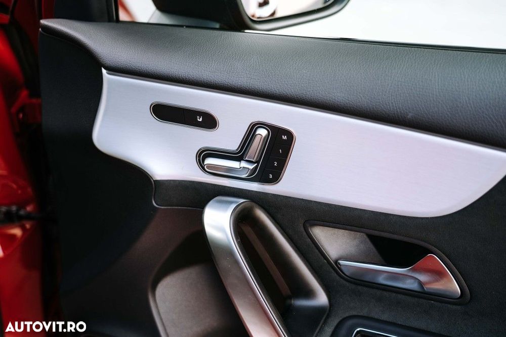 Mercedes-Benz A - 17