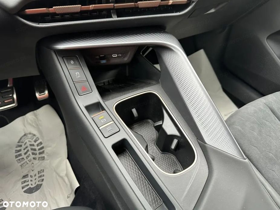 Cupra Terramar 1.5 eTSI mHEV DSG - 12
