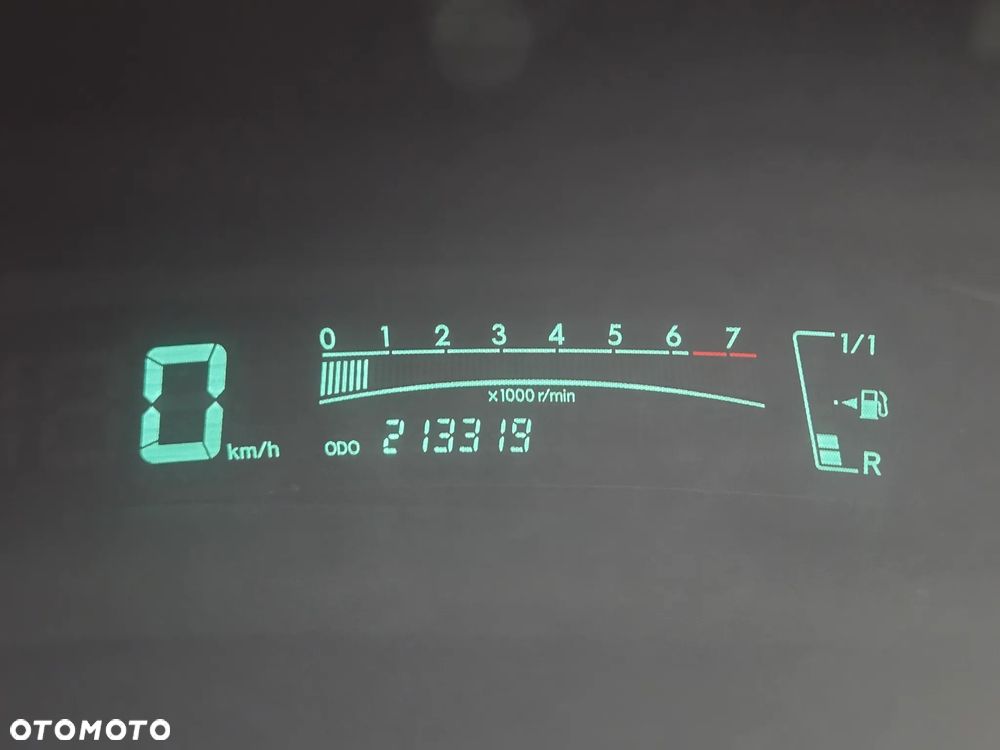 Toyota Yaris - 21