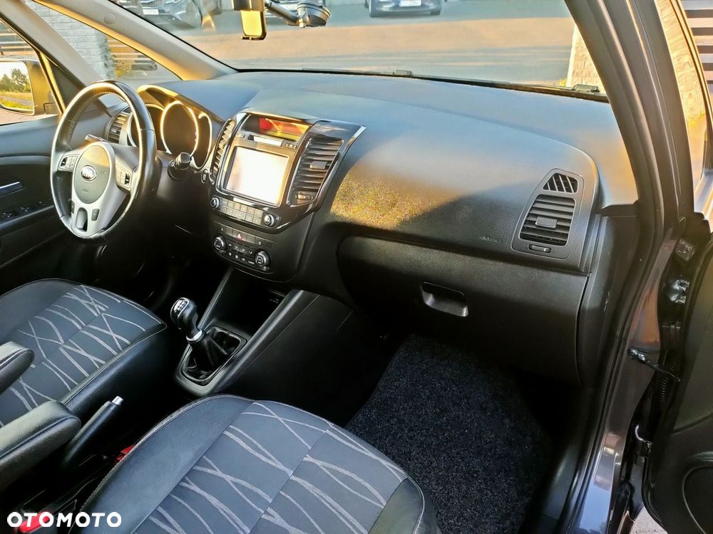 Kia Venga - 19