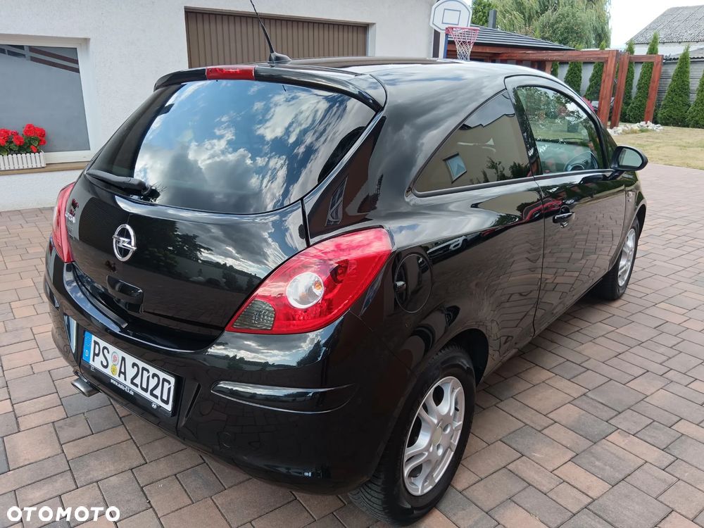 Opel Corsa 1.2 16V Enjoy - 4