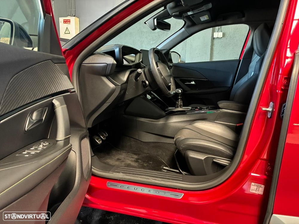 Peugeot 2008 1.2 PureTech GT Line - 15