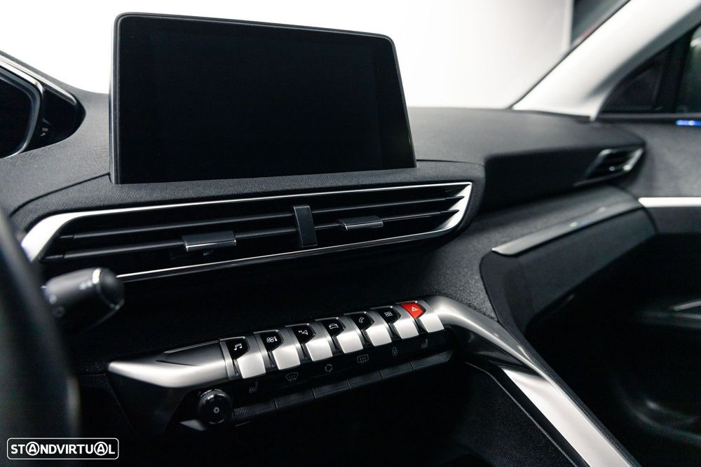 Peugeot 5008 1.5 BlueHDi Allure EAT8 - 34