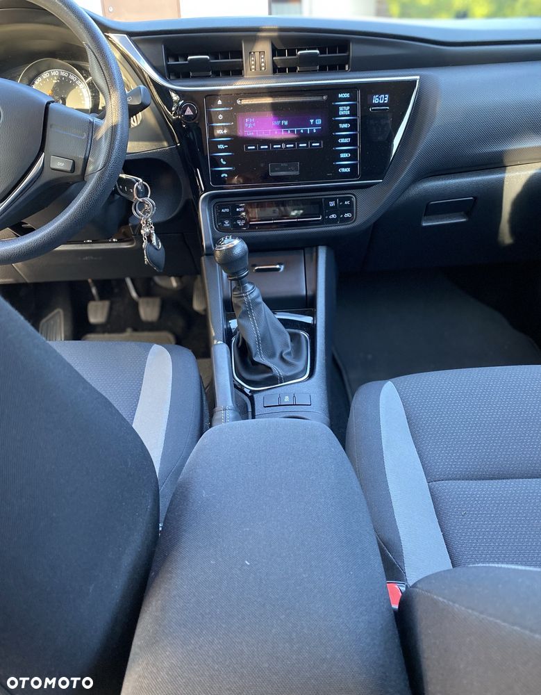 Toyota Auris - 8