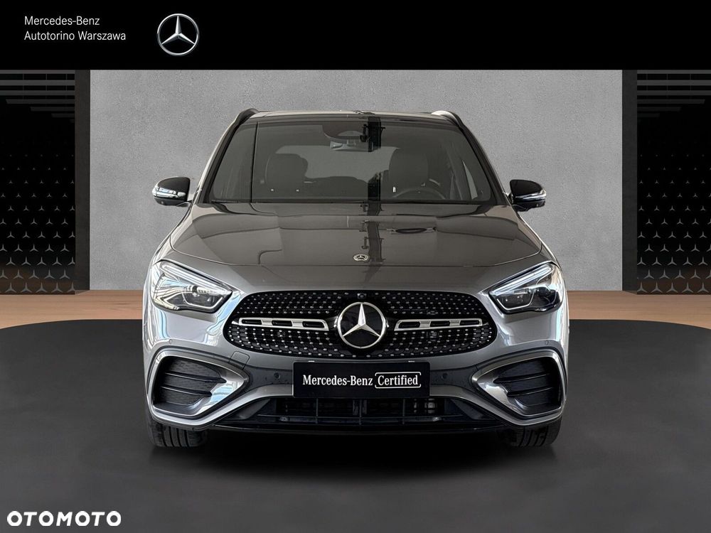 Mercedes-Benz GLA - 9